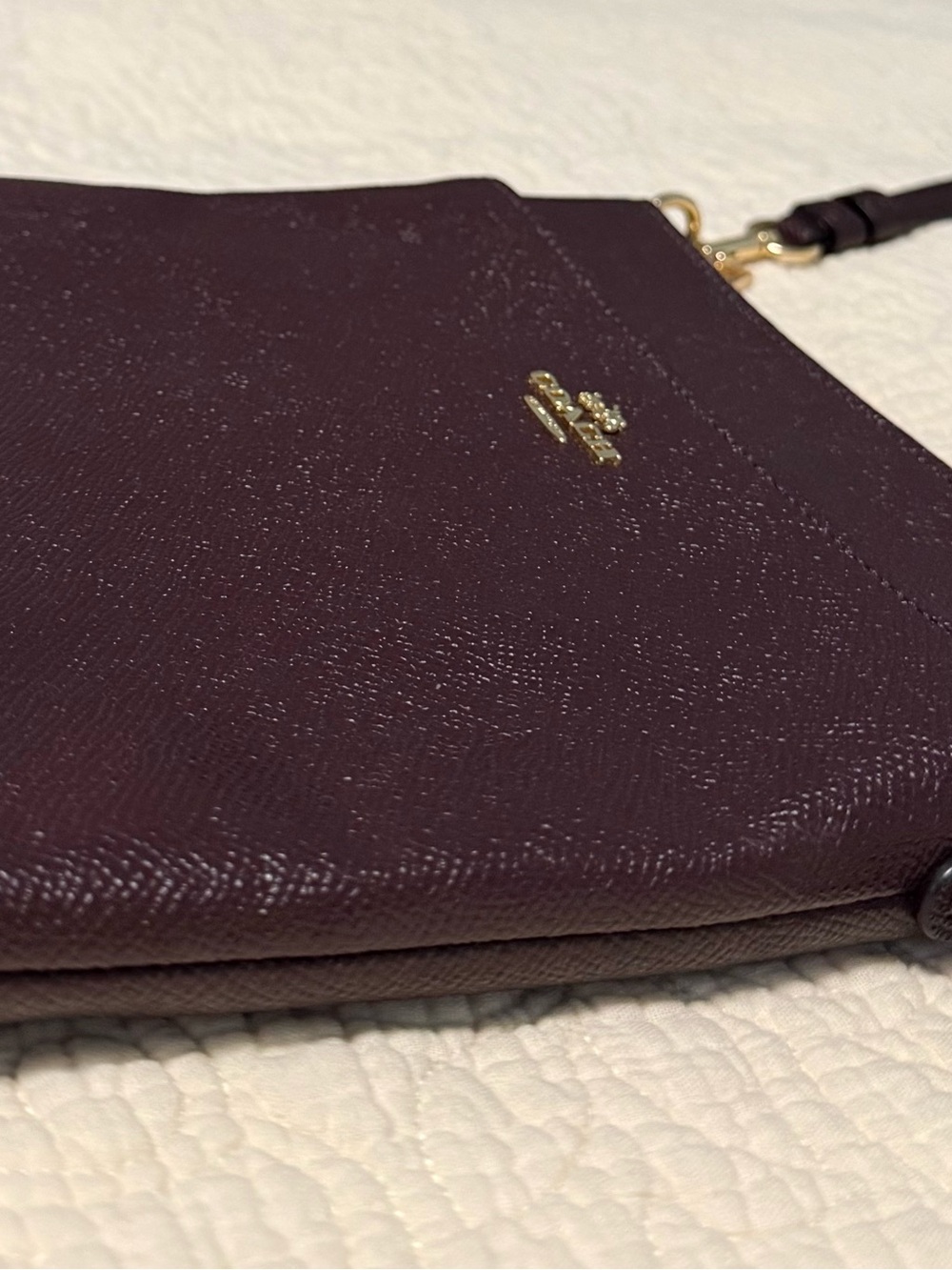 Coach “Kitt” Messenger Crossbody Bag in Oxblood Crossgrain Leather! Like New! - Picture 6 of 14